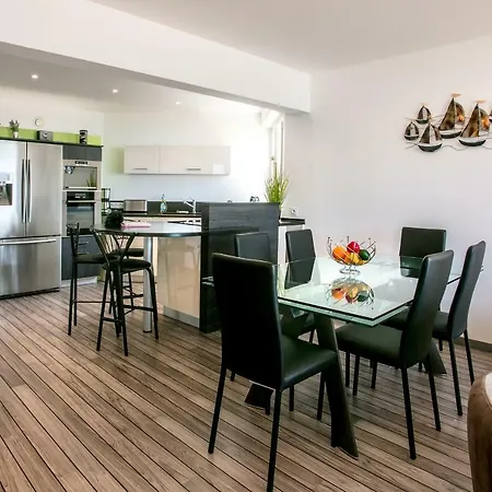 De Standing Vue Mer - Les Thermes Marins - Le Cezembre Apartment Saint-Malo
